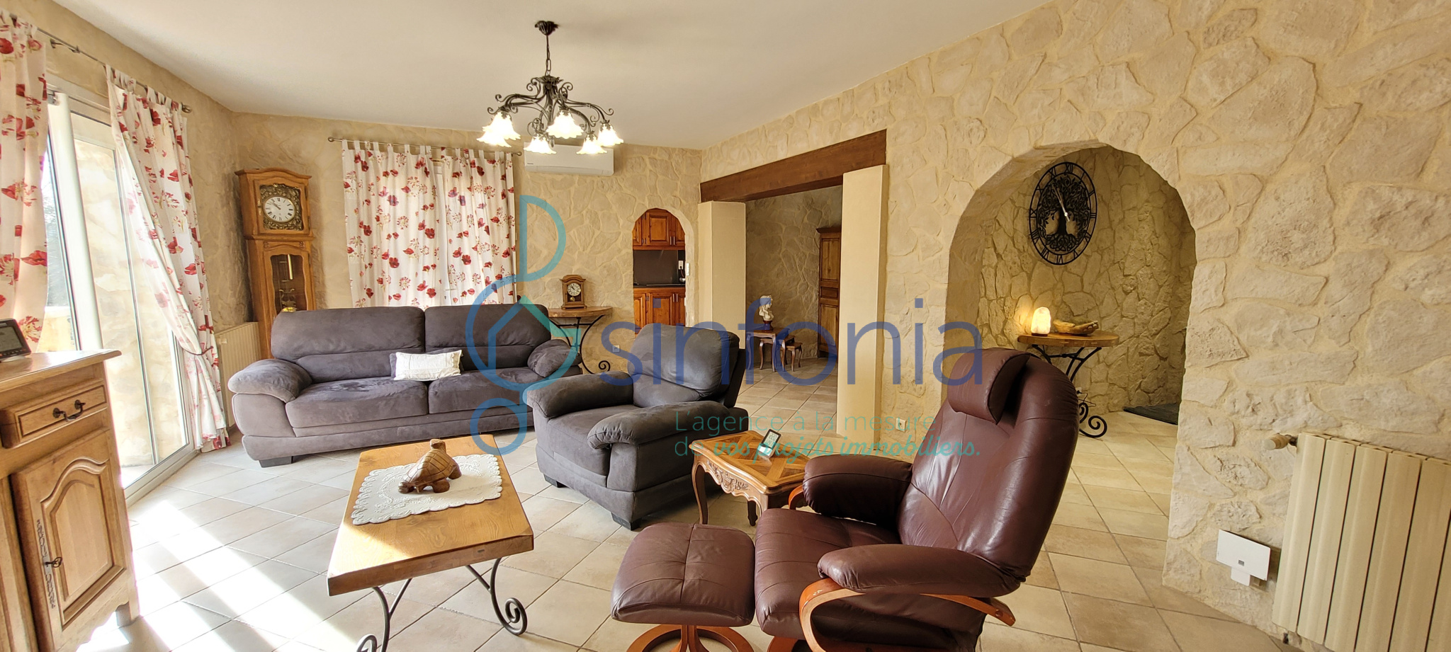 Maison à vendre à Serviers et labaume, 250 m², 8 pièces – photo 2 sur 20