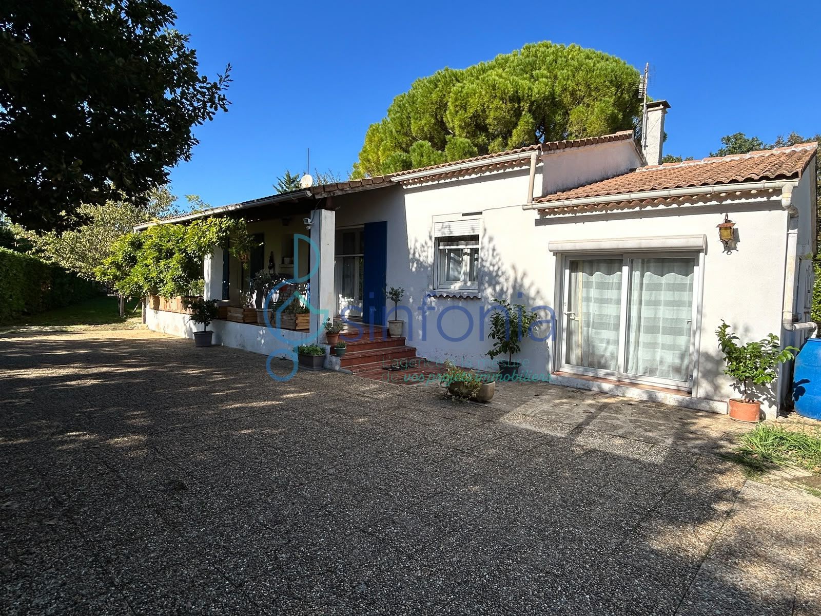 Maison à vendre à Ste anastasie, 116 m², 7 pièces – photo 1 sur 8